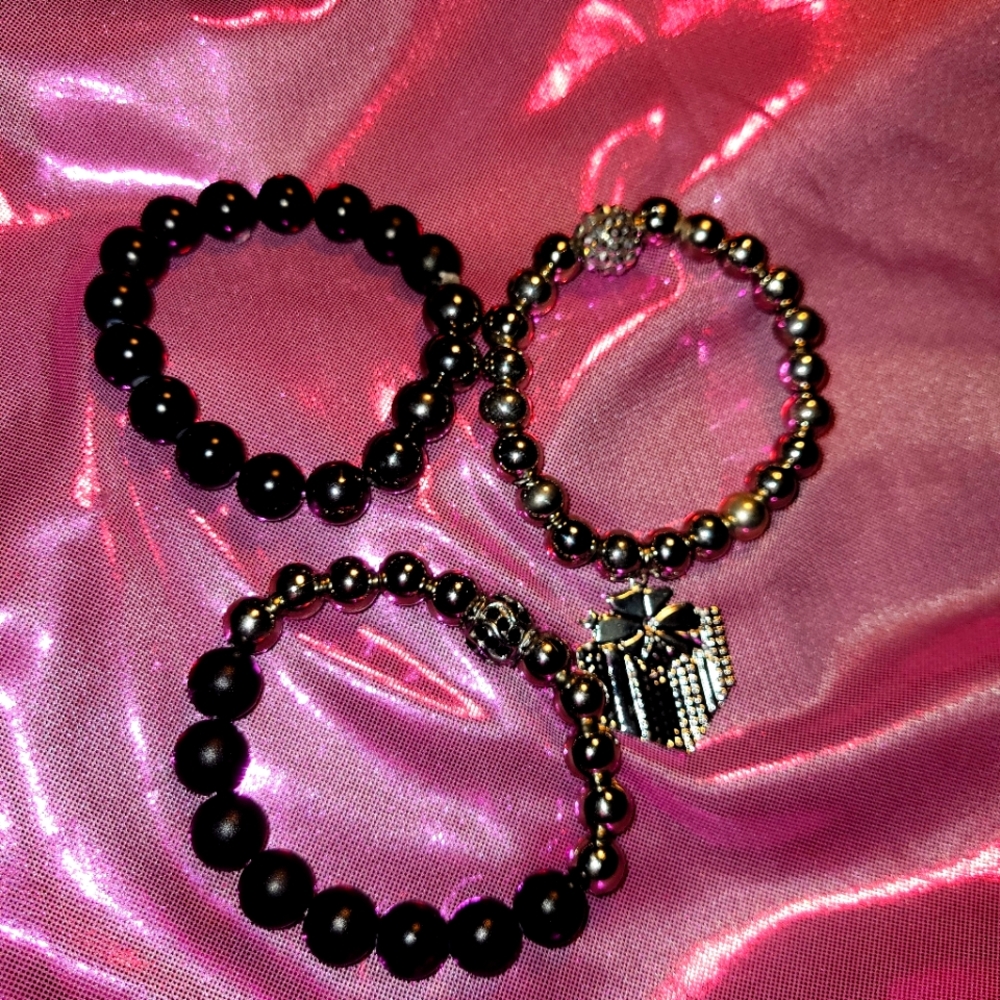 Bracelets - Picture 4 of 4